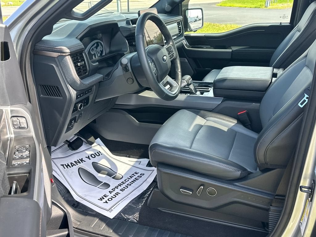 2024 Ford F-150 Lightning LARIAT
