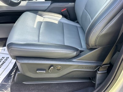 2024 Ford F-150 Lightning LARIAT