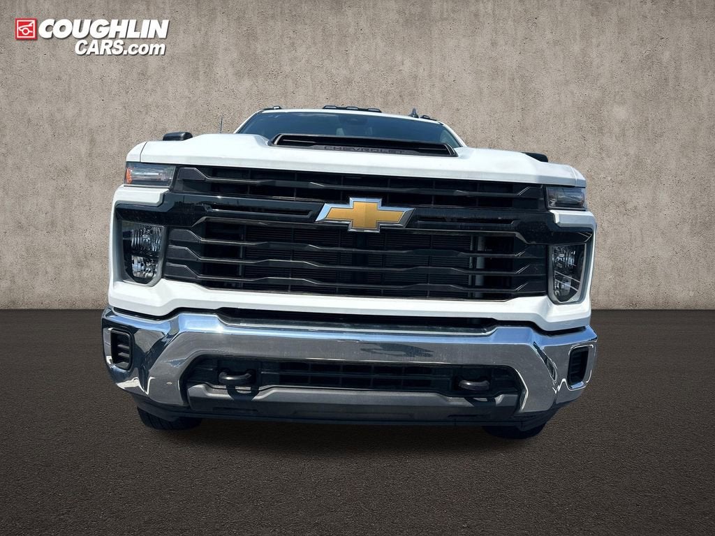 2024 Chevrolet Silverado 6500 HD Work Truck