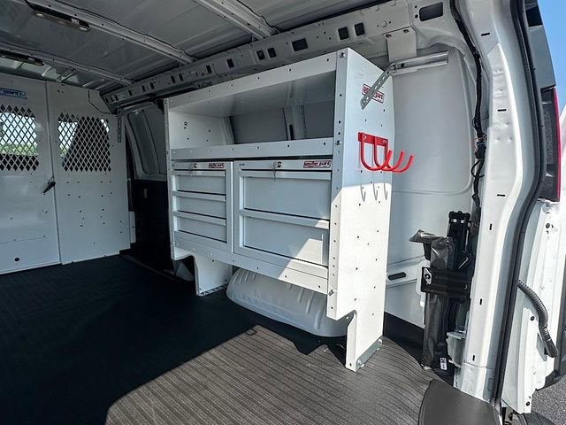 2025 GMC Savana Cargo Work Van