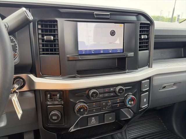 2026 Ford F-600SD XL