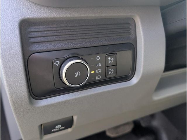 2025 Ford F-600SD XL