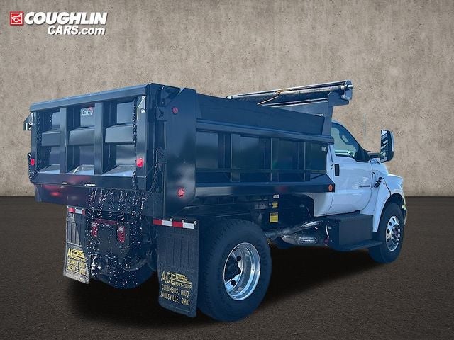 2025 Ford F-750SD Base