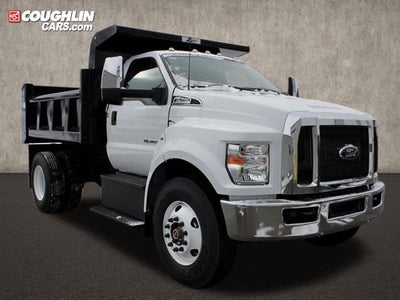 2025 Ford F-750SD Base