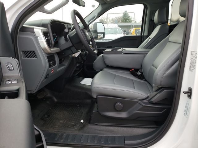 2025 Ford F-350SD XL DRW