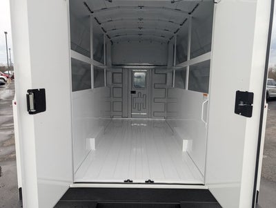 2025 Ford E-350SD Base Cutaway