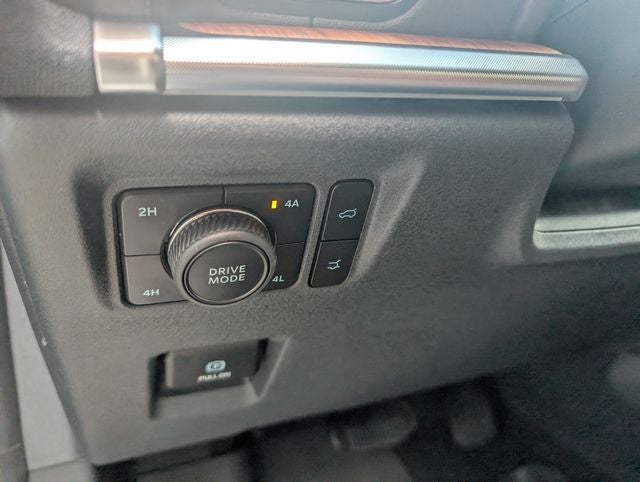2027 Ford Expedition King Ranch