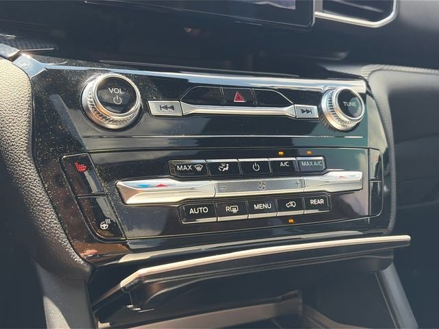 2024 Ford Explorer ST-Line