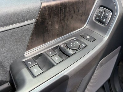 2027 Ford F-350SD Lariat