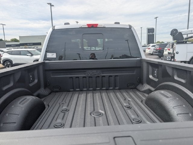 2027 Ford F-350SD Lariat