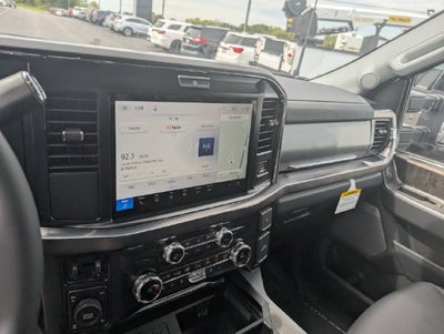 2027 Ford F-350SD Lariat