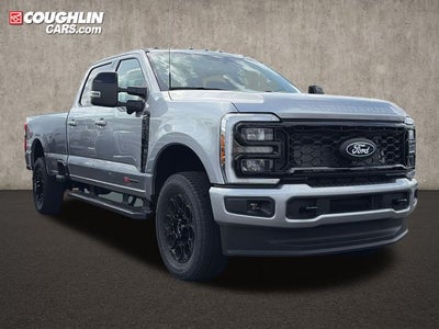 2027 Ford F-350SD Lariat