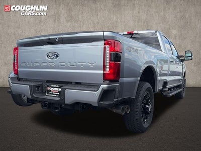 2027 Ford F-350SD Lariat