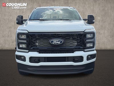 2027 Ford F-350SD Lariat