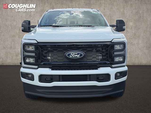 2027 Ford F-350SD Lariat