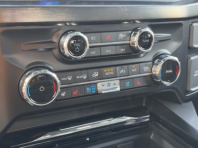 2027 Ford F-350SD Lariat
