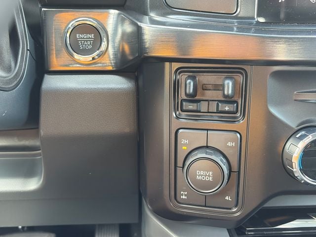 2027 Ford F-350SD Lariat