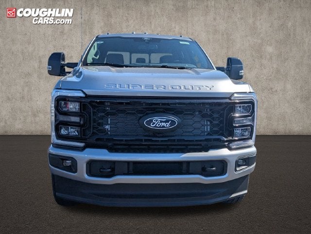 2027 Ford F-350SD Lariat