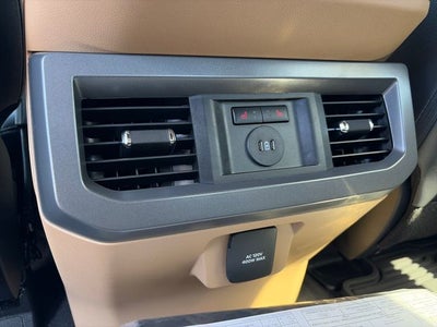2027 Ford F-350SD Lariat