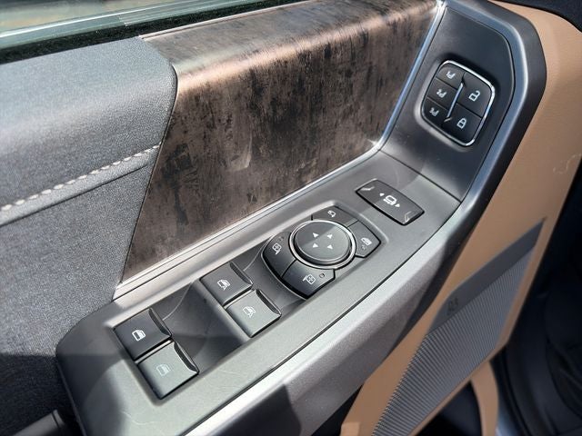 2027 Ford F-350SD Lariat