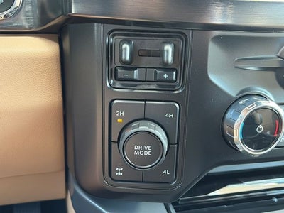 2027 Ford F-350SD Lariat