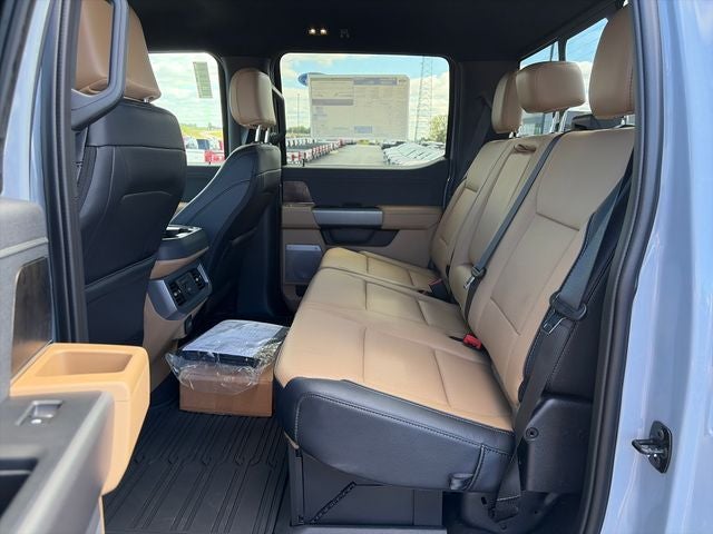 2027 Ford F-350SD Lariat