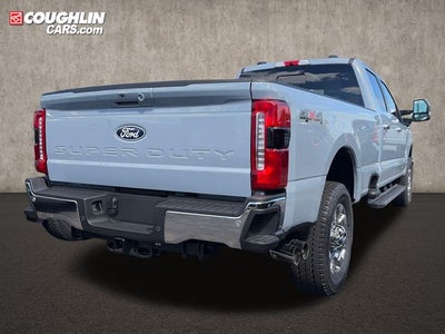 2027 Ford F-350SD Lariat