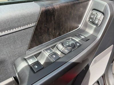 2027 Ford F-350SD Lariat