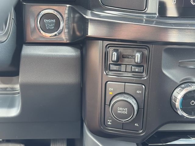 2027 Ford F-350SD Lariat