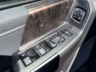 2027 Ford F-350SD Lariat