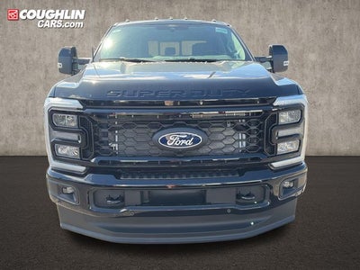 2027 Ford F-350SD Lariat