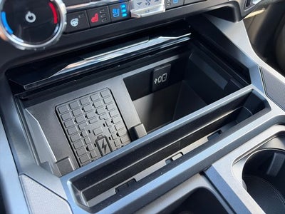 2027 Ford F-350SD Lariat