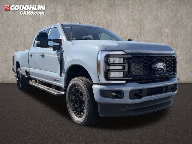2027 Ford F-350SD Lariat