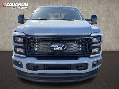 2027 Ford F-350SD Lariat