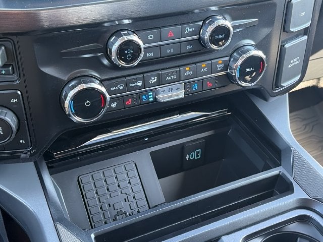2027 Ford F-350SD Lariat