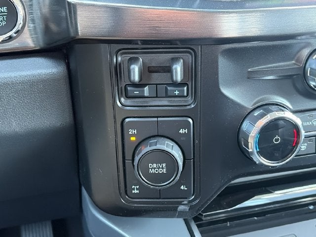 2027 Ford F-350SD Lariat