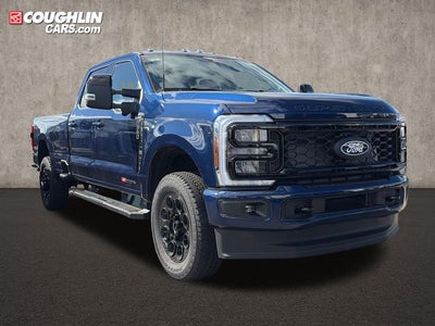 2027 Ford F-350SD Lariat