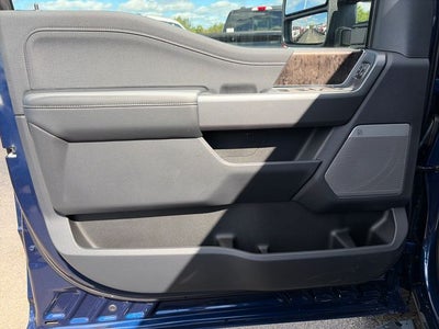 2027 Ford F-350SD Lariat