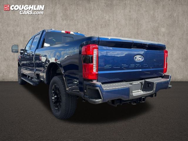 2027 Ford F-350SD Lariat