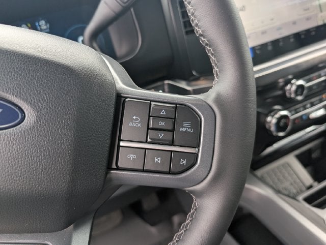 2027 Ford F-350SD Lariat