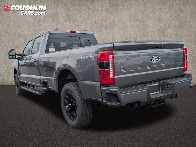 2027 Ford F-350SD Lariat