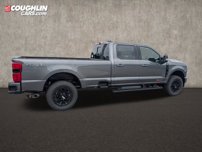 2027 Ford F-350SD Lariat