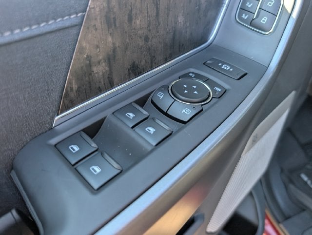 2027 Ford F-350SD Lariat