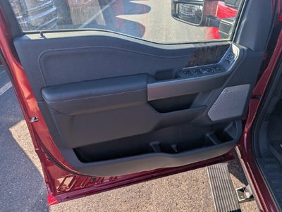 2027 Ford F-350SD Lariat