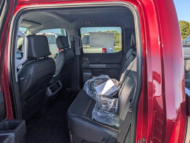 2027 Ford F-350SD Lariat