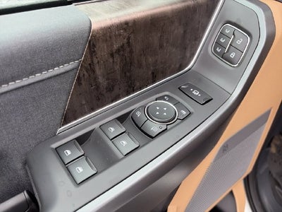 2027 Ford F-350SD Lariat