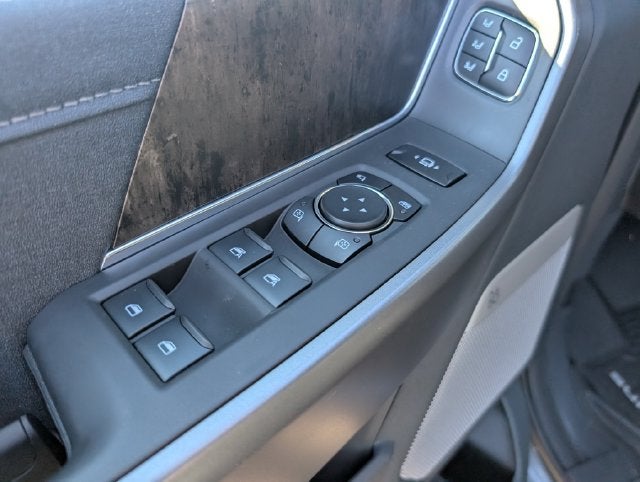 2027 Ford F-350SD Lariat