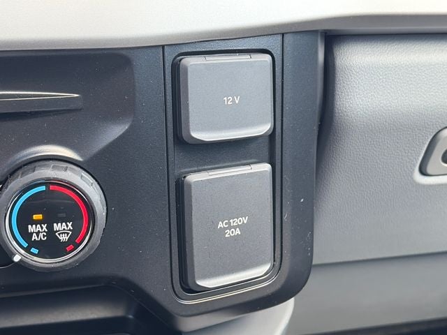 2027 Ford F-350SD XLT