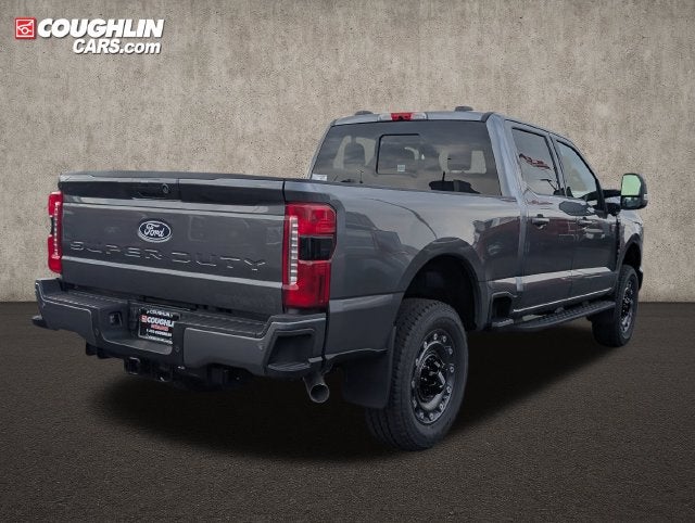 2027 Ford F-350SD XLT