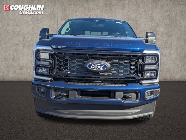 2027 Ford F-350SD Lariat